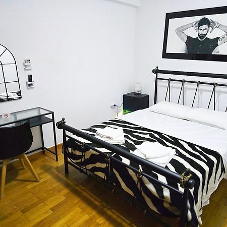 Nicko'S Room Piraeus Ngoại thất bức ảnh