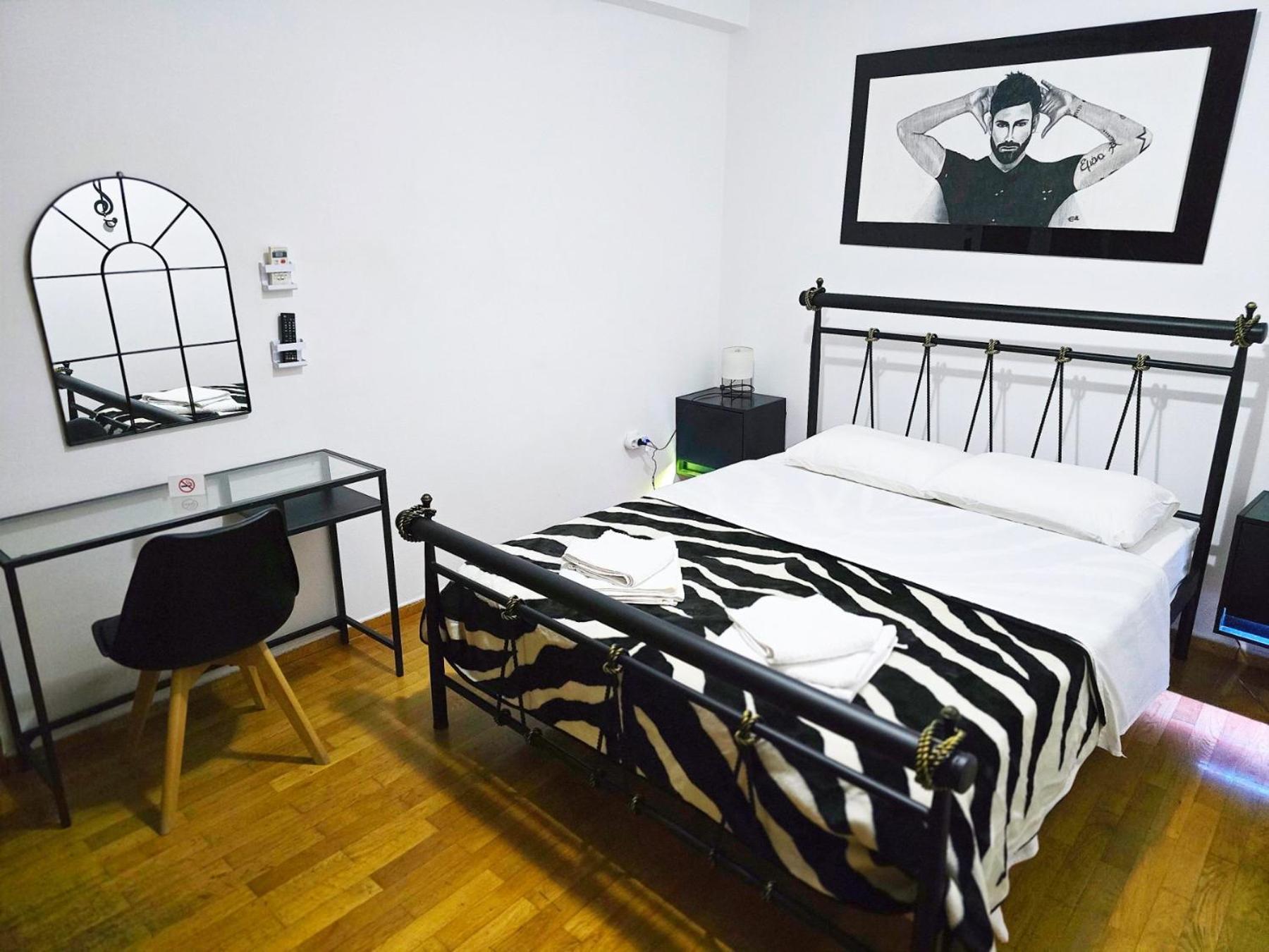 Nicko'S Room Piraeus Ngoại thất bức ảnh